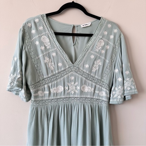 In Loom-Embroidered Teal and white Smocked waist Dress (Size:Medium) - Picture 5 of 11